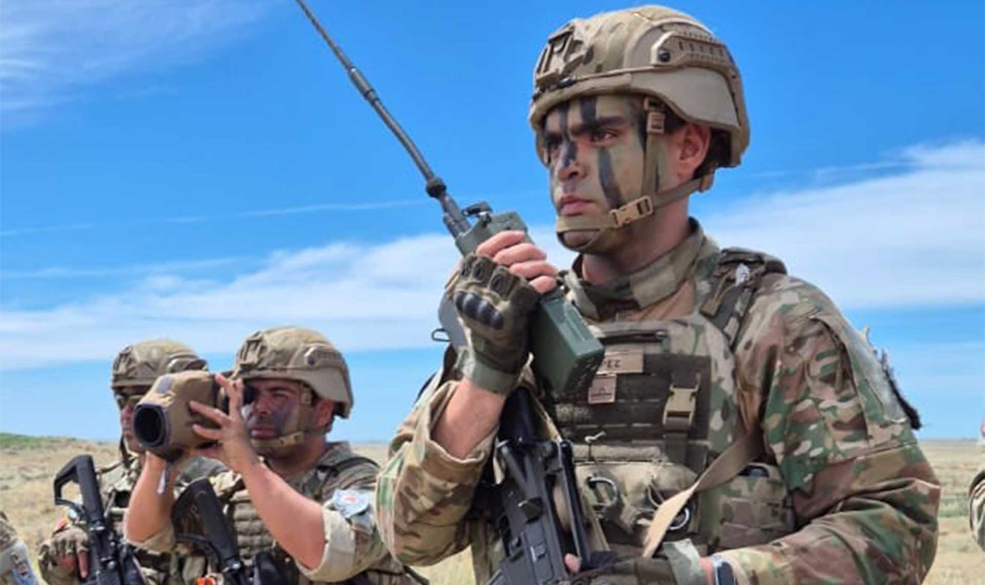 Ejecución de apoyos de fuego real.